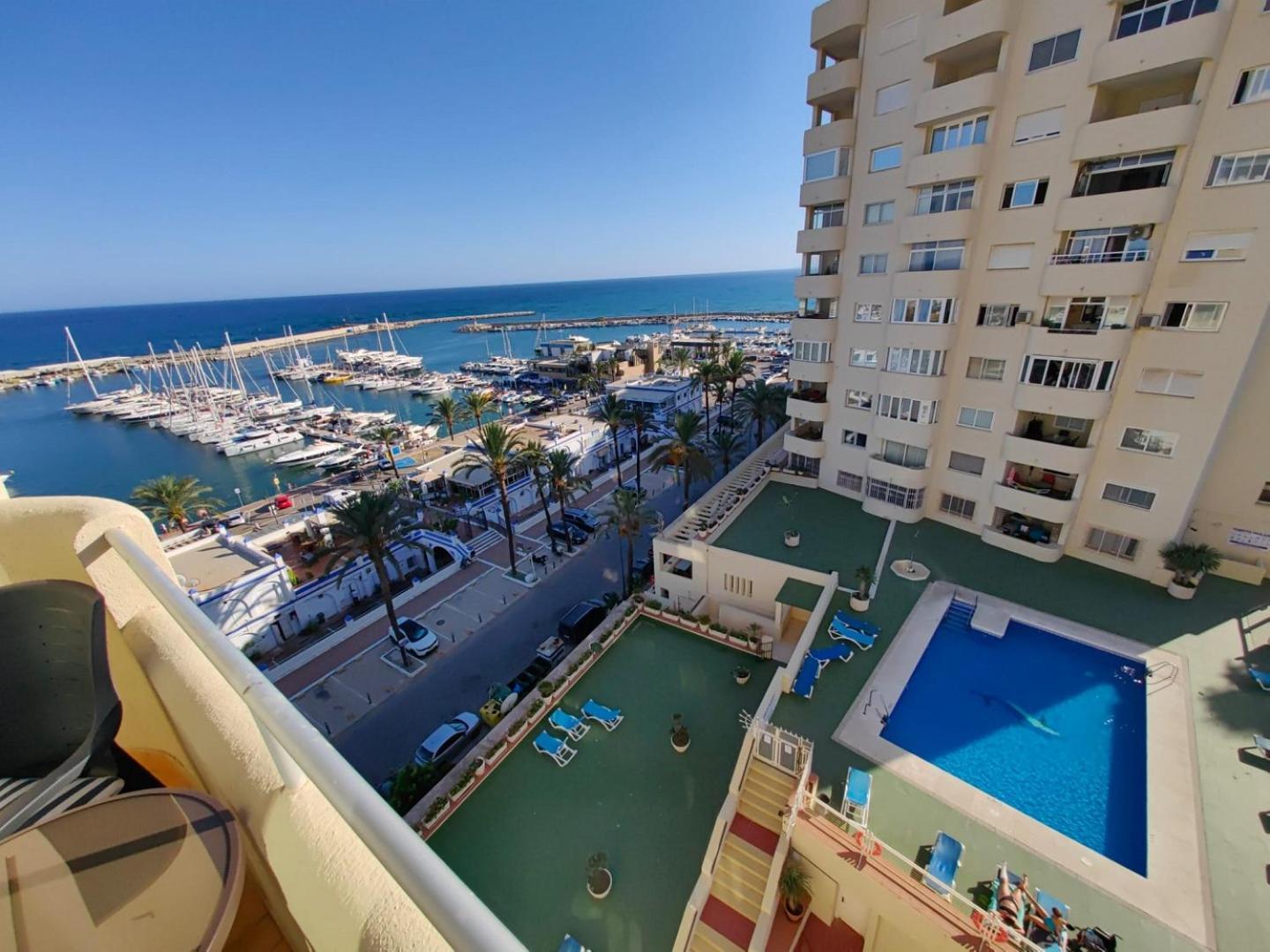 Lena Apartment Estepona Luaran gambar